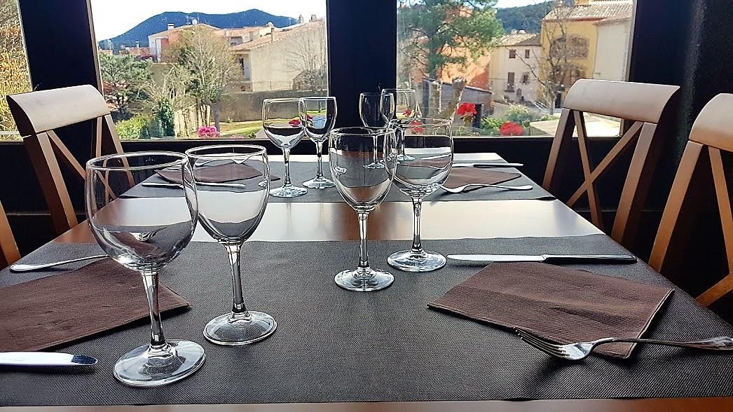Maçanet de Cabrenys Hotel La Fonda Dels Pirineus מראה חיצוני תמונה