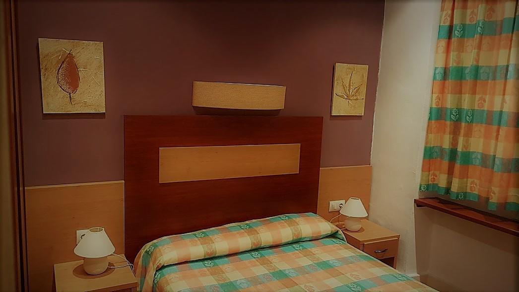 Maçanet de Cabrenys Hotel La Fonda Dels Pirineus מראה חיצוני תמונה