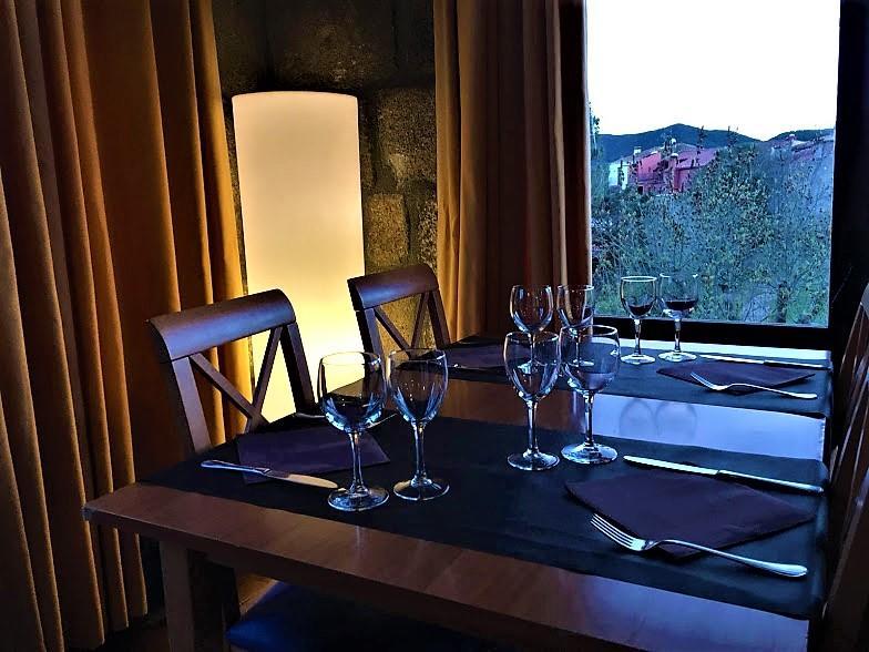 Maçanet de Cabrenys Hotel La Fonda Dels Pirineus מראה חיצוני תמונה