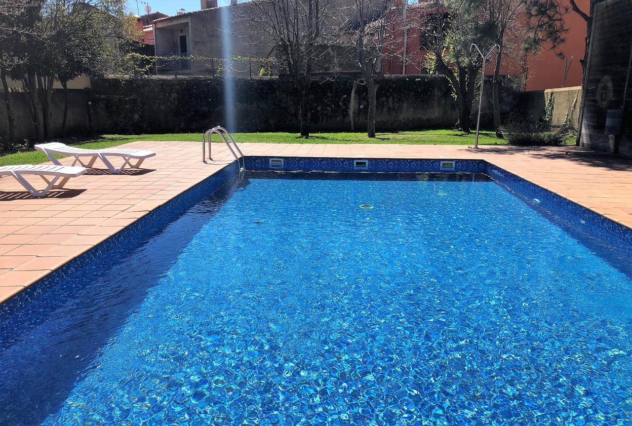 Maçanet de Cabrenys Hotel La Fonda Dels Pirineus מראה חיצוני תמונה